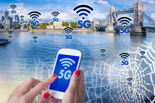 Digital representation of multiple 5G signals across the London skyline